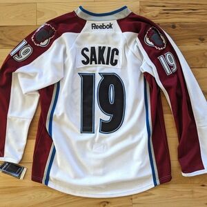 Colorado Avalanche Joe Sakic jersey